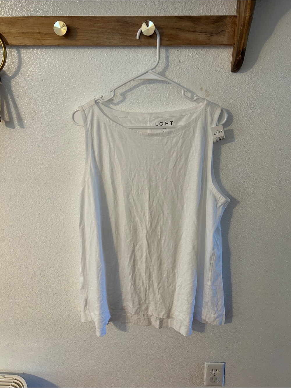 LOFT Women's White Sleeveless Tunic Tank Top